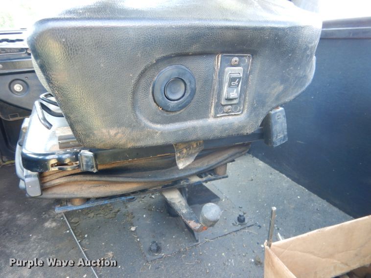 image for item DG5815 1980 Steiger Panther III PTA325 4WD tractor