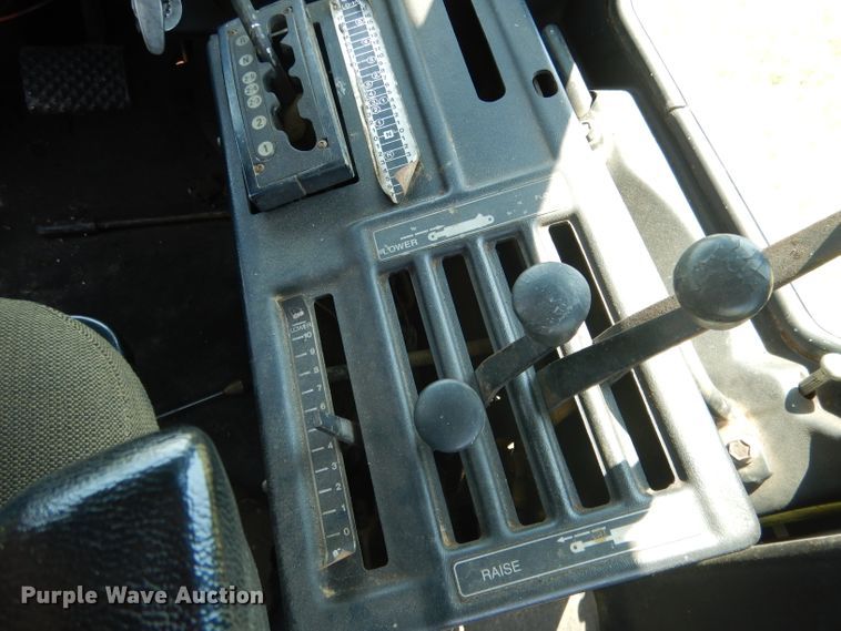 image for item DG5815 1980 Steiger Panther III PTA325 4WD tractor