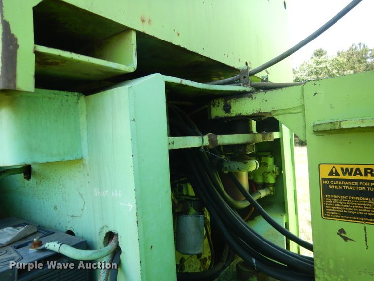 image for item DG5815 1980 Steiger Panther III PTA325 4WD tractor