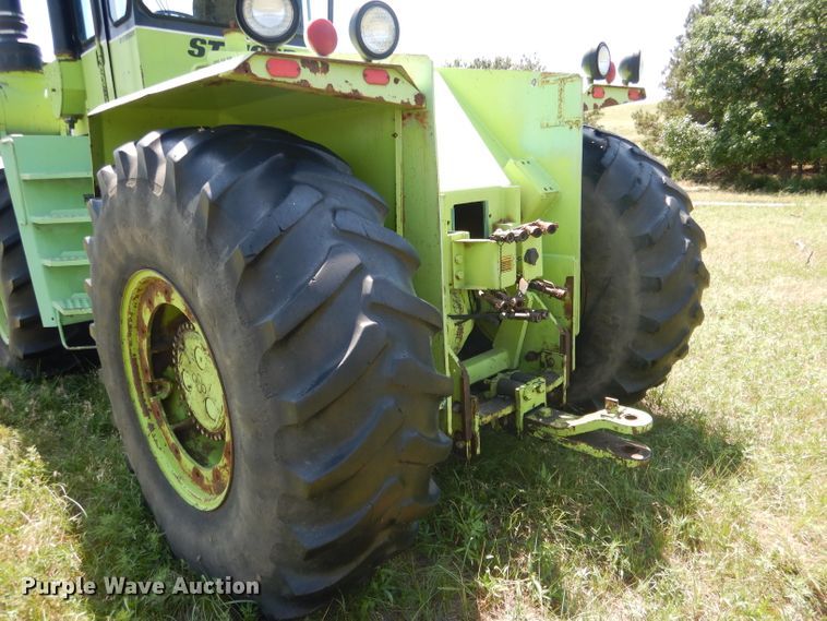 image for item DG5815 1980 Steiger Panther III PTA325 4WD tractor