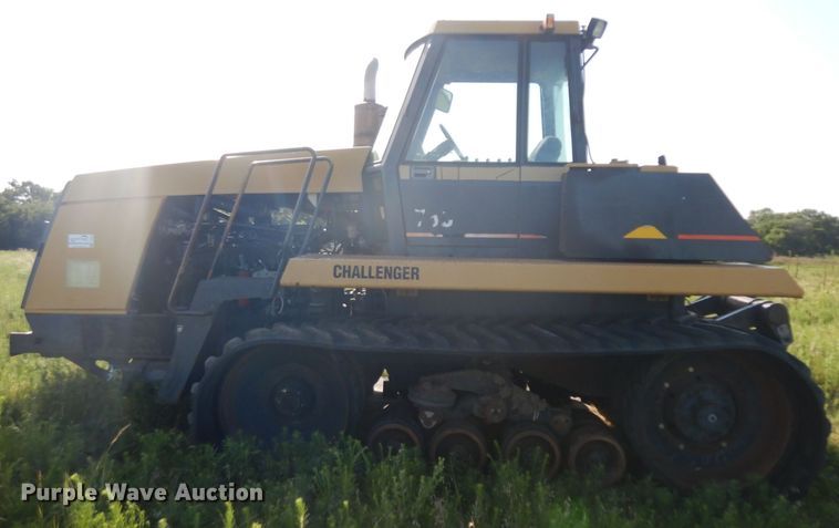 image for item DH0320 1993 Caterpillar Challenger 75C tractor
