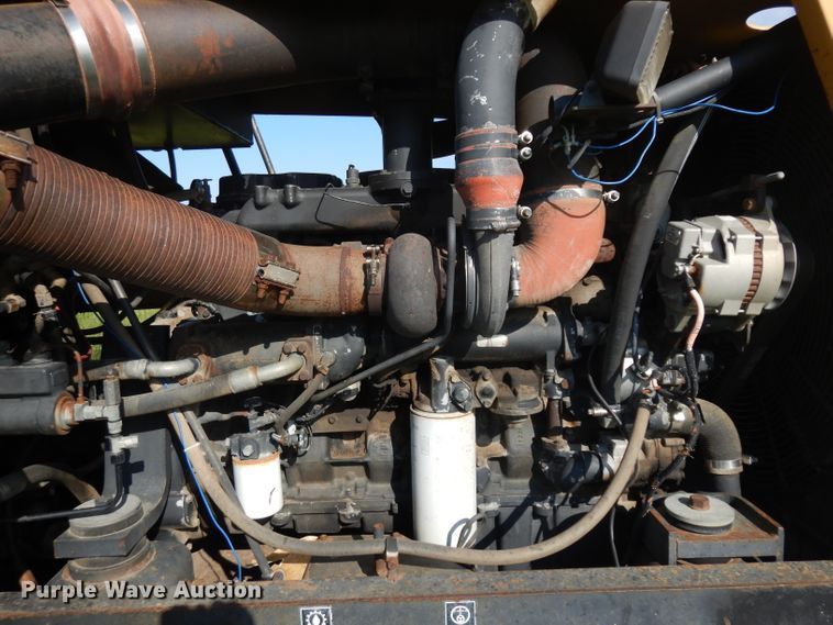 image for item DH0320 1993 Caterpillar Challenger 75C tractor