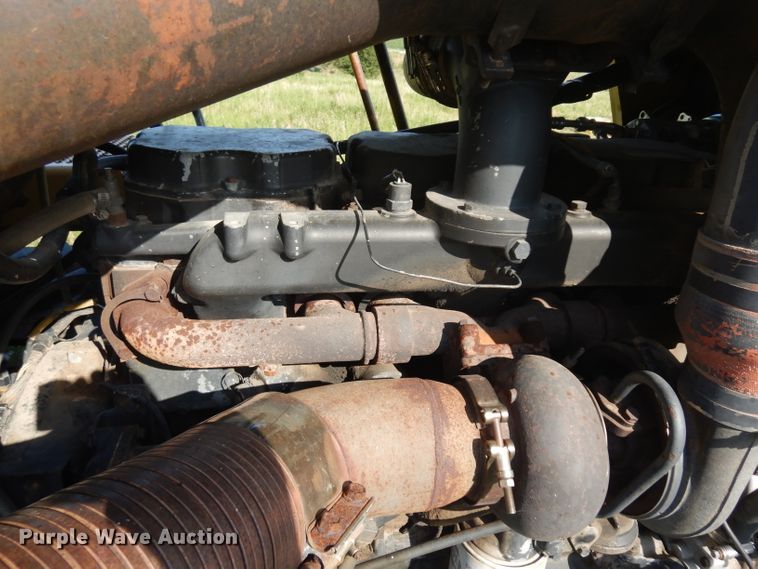 image for item DH0320 1993 Caterpillar Challenger 75C tractor