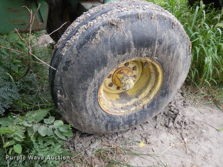 image for item DH0321 1976 John Deere 4630 MFWD tractor