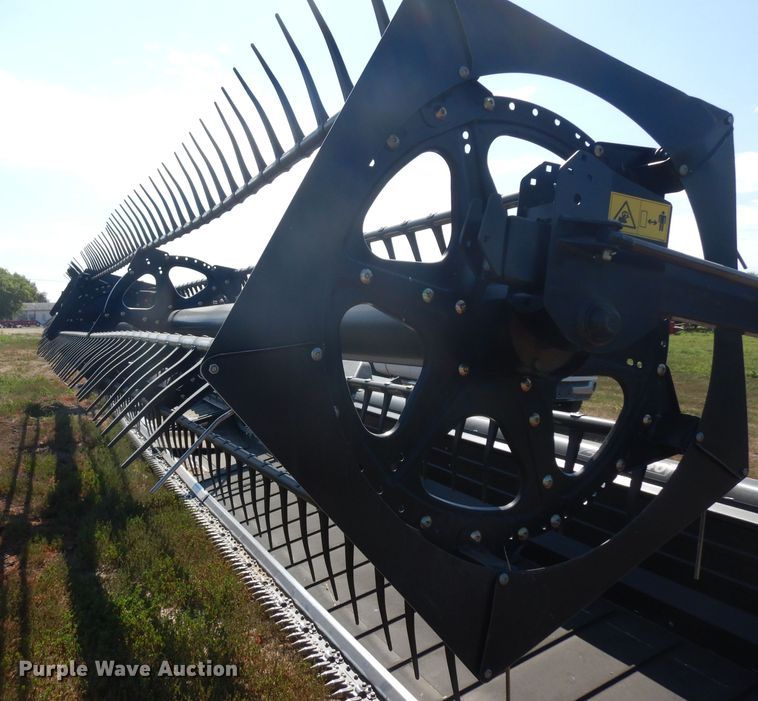 image for item DH0322 2012 Case IH 2162 draper head