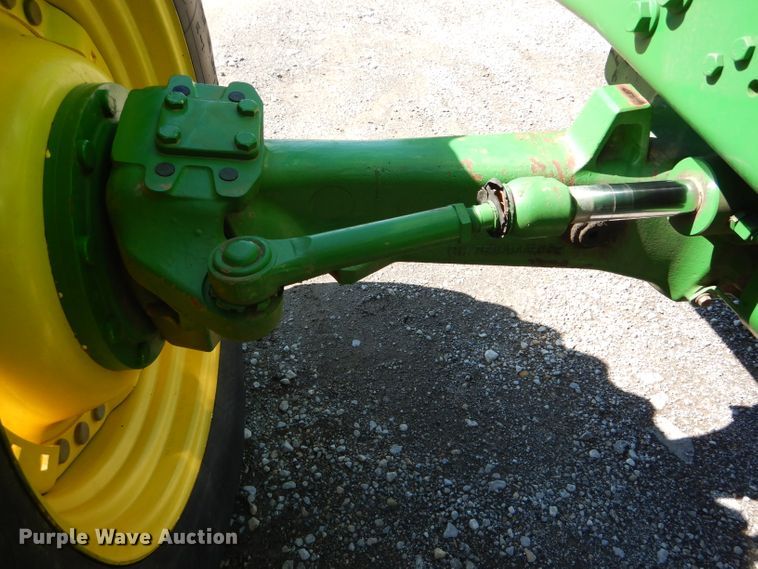 image for item DH6017 2005 John Deere 7520 MFWD tractor