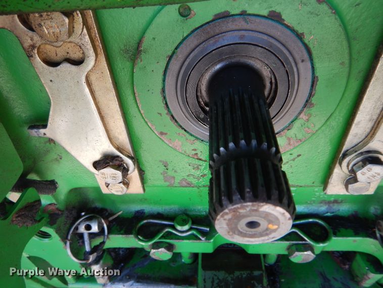 image for item DH6017 2005 John Deere 7520 MFWD tractor