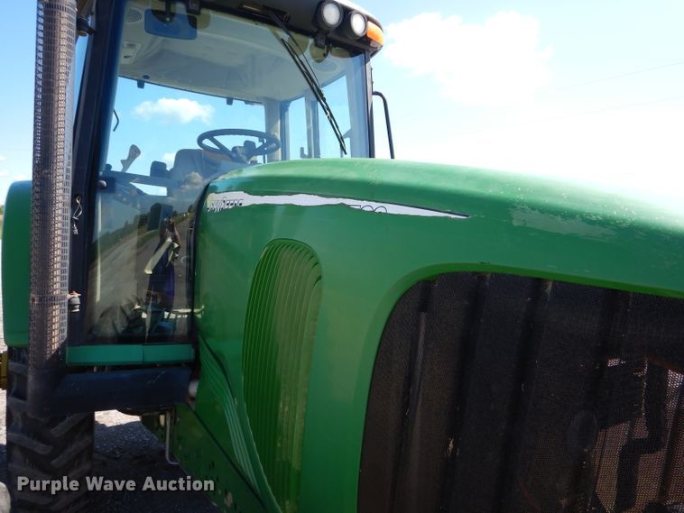 image for item DH6017 2005 John Deere 7520 MFWD tractor