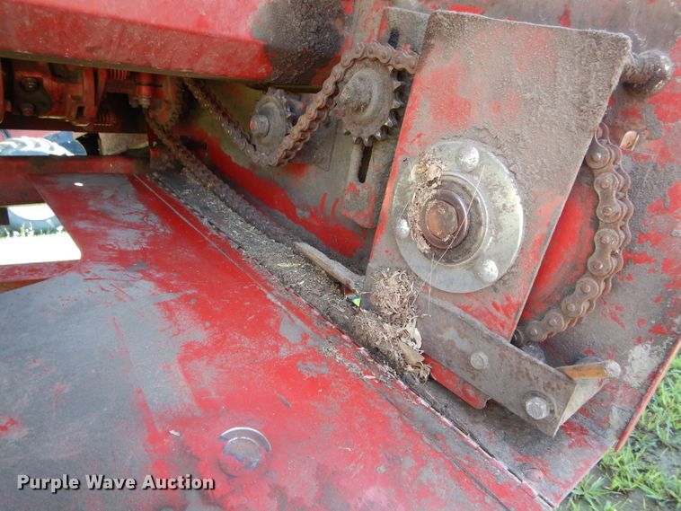 image for item DH6018 1993 Case IH 1083 corn head
