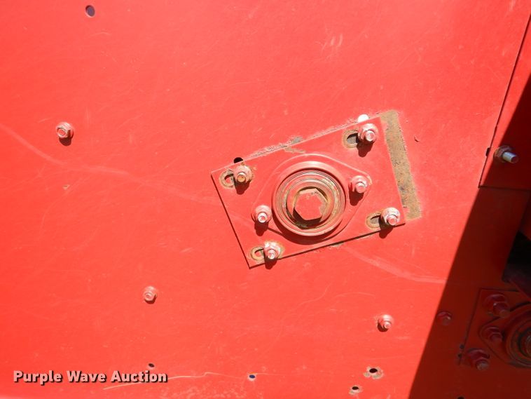 image for item DH6018 1993 Case IH 1083 corn head
