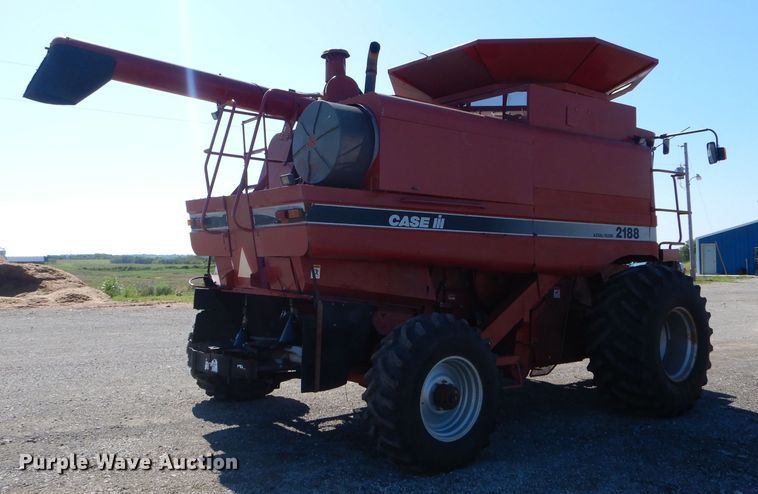 image for item DH6019 1995 Case IH 2188 RWA combine