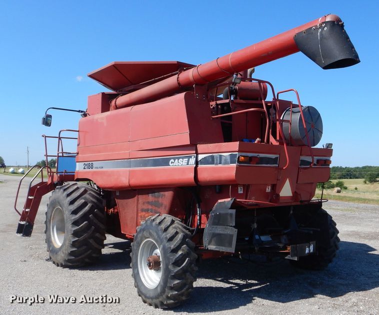image for item DH6019 1995 Case IH 2188 RWA combine