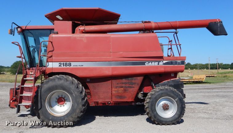 image for item DH6019 1995 Case IH 2188 RWA combine