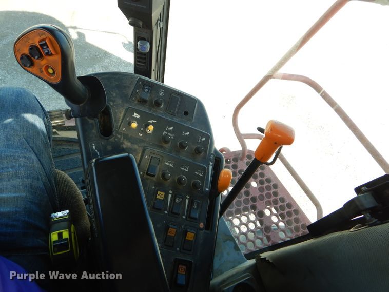 image for item DH6019 1995 Case IH 2188 RWA combine