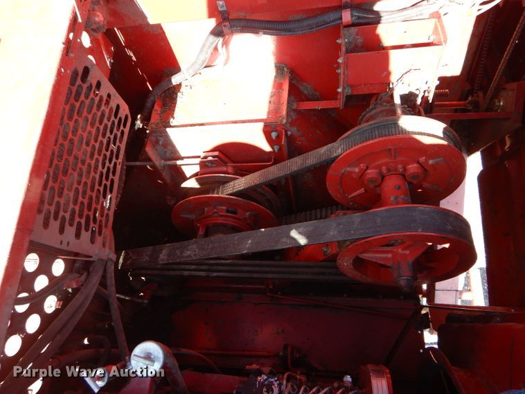 image for item DH6019 1995 Case IH 2188 RWA combine