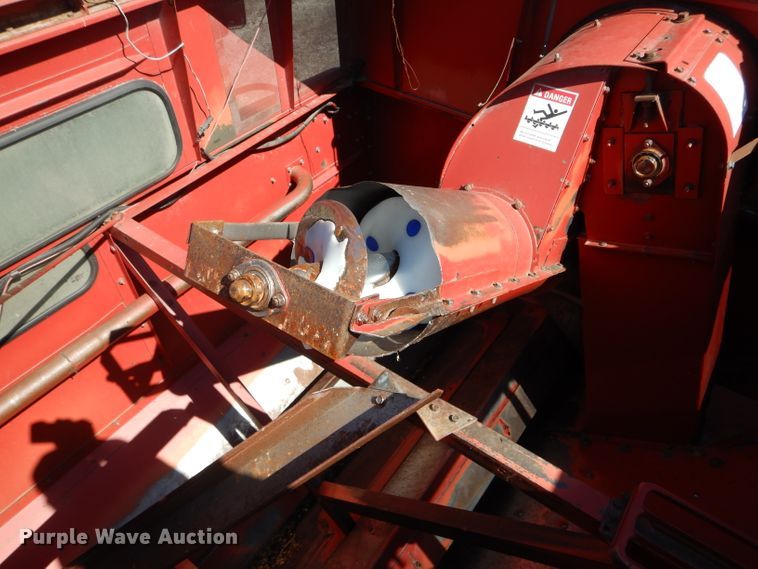 image for item DH6019 1995 Case IH 2188 RWA combine