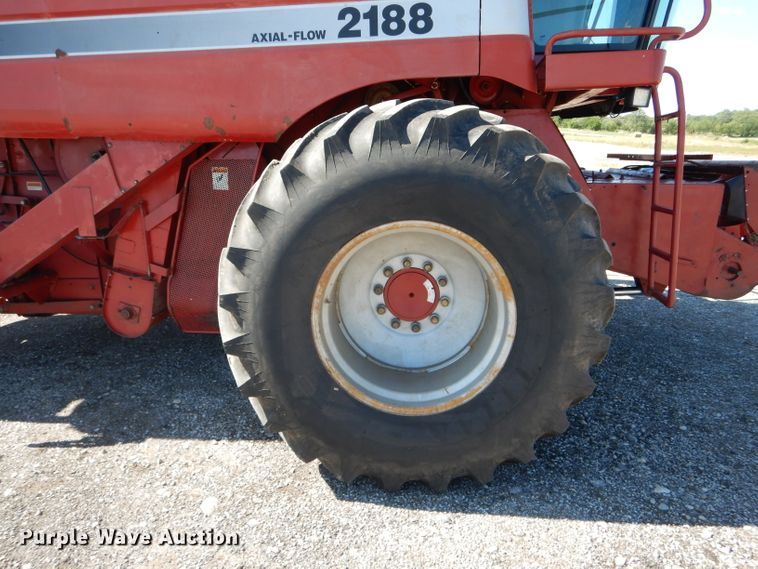 image for item DH6019 1995 Case IH 2188 RWA combine