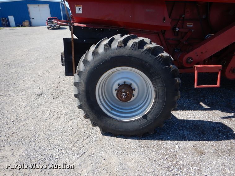 image for item DH6019 1995 Case IH 2188 RWA combine