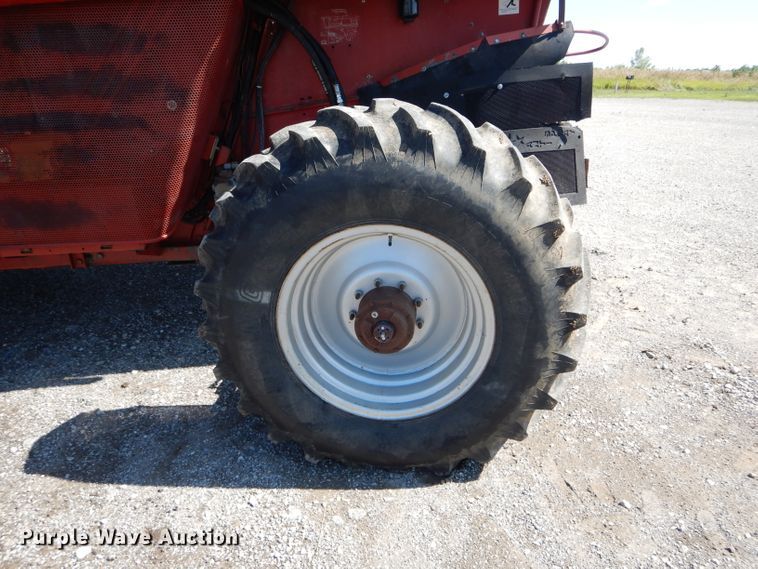 image for item DH6019 1995 Case IH 2188 RWA combine