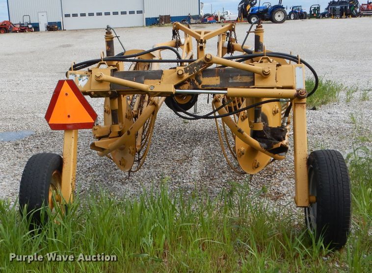 image for item DH6030 Vermeer R23A hay rake