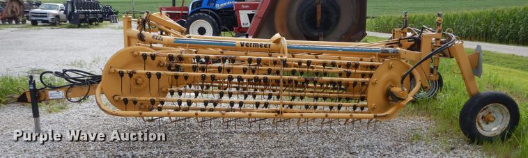 image for item DH6030 Vermeer R23A hay rake