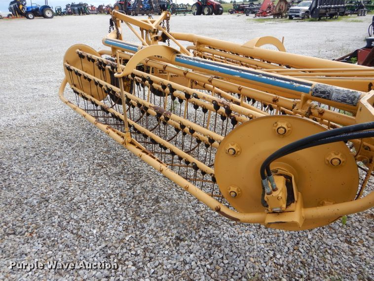 image for item DH6030 Vermeer R23A hay rake
