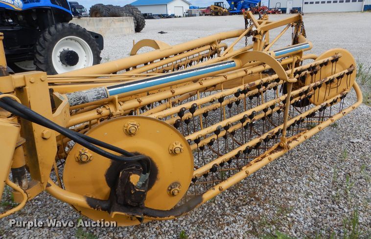 image for item DH6030 Vermeer R23A hay rake