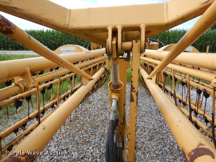 image for item DH6030 Vermeer R23A hay rake