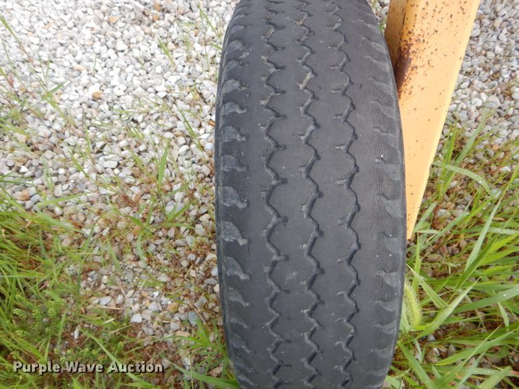 image for item DH6030 Vermeer R23A hay rake