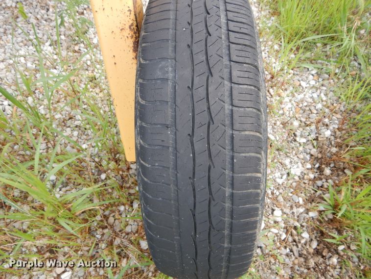 image for item DH6030 Vermeer R23A hay rake