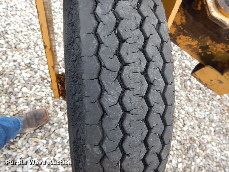 image for item DH6030 Vermeer R23A hay rake