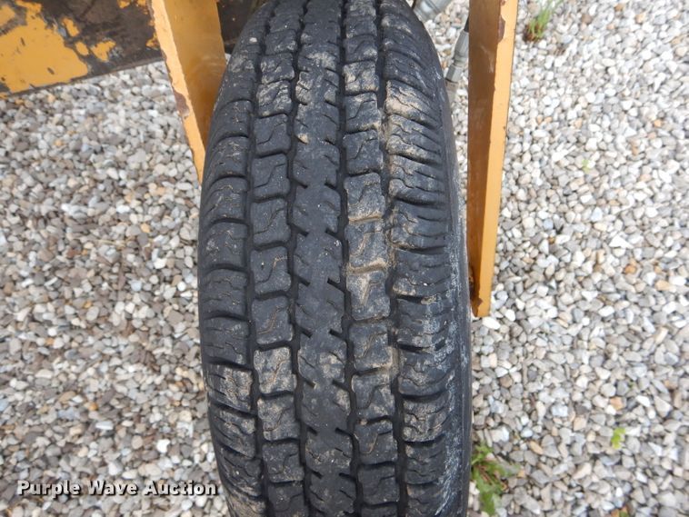 image for item DH6030 Vermeer R23A hay rake