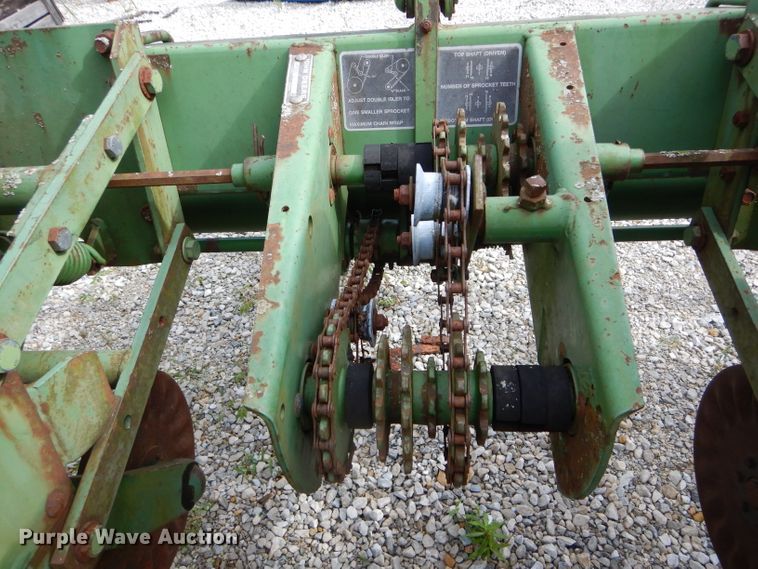 image for item DH6032 John Deere 7000 planter