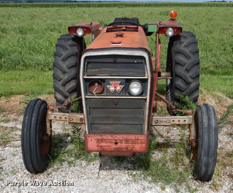 image for item DH6034 Massey-Ferguson 235 tractor