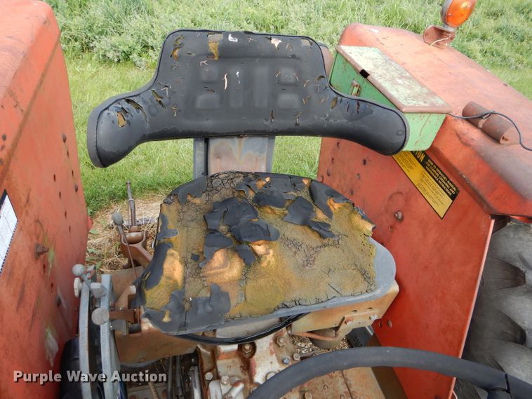 image for item DH6034 Massey-Ferguson 235 tractor