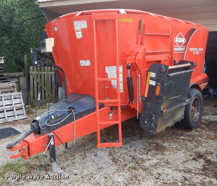 image for item DH6037 Kuhn Vertical Maxx VT156 feed mixer