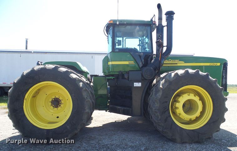 image for item DI0564 2004 John Deere 9520 4WD tractor