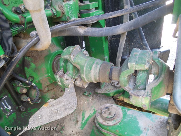 image for item DI0564 2004 John Deere 9520 4WD tractor