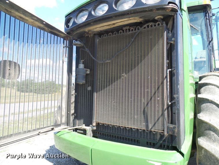 image for item DI0564 2004 John Deere 9520 4WD tractor