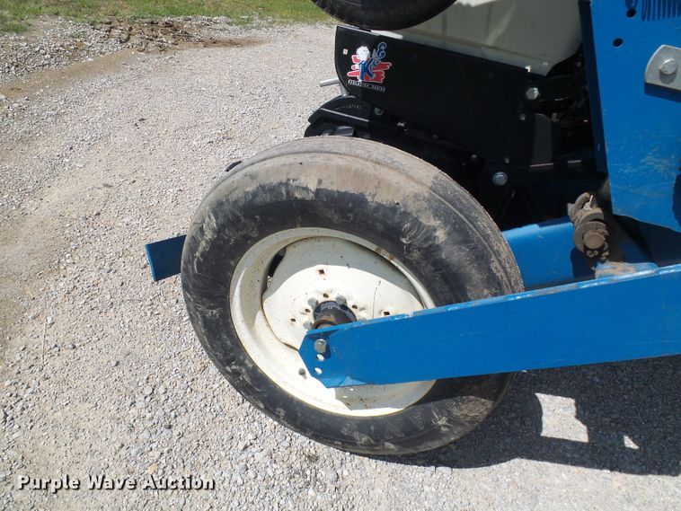 image for item DI0568 Kinze 3600 split row planter
