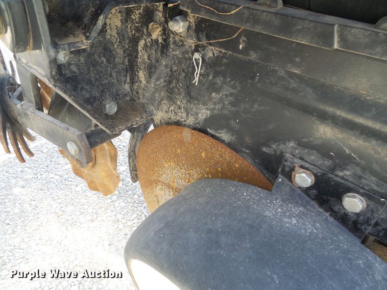 image for item DI0568 Kinze 3600 split row planter