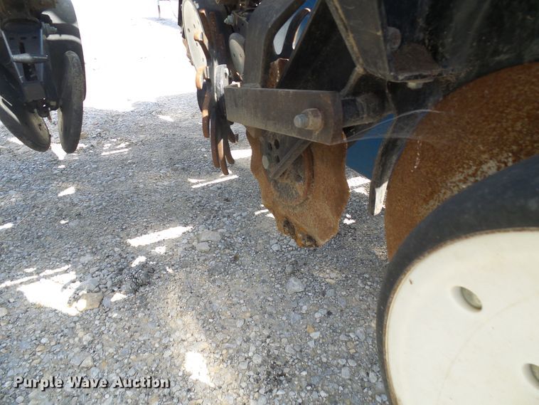 image for item DI0568 Kinze 3600 split row planter