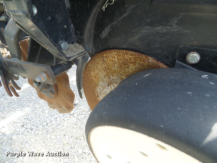 image for item DI0568 Kinze 3600 split row planter