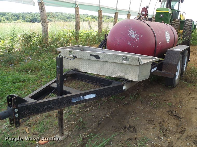 image for item DI0569 Woodworth propane tank trailer
