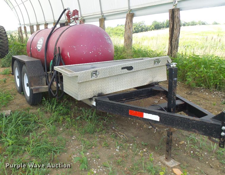 image for item DI0569 Woodworth propane tank trailer