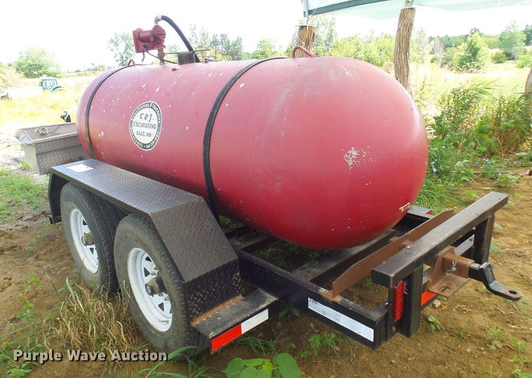 image for item DI0569 Woodworth propane tank trailer