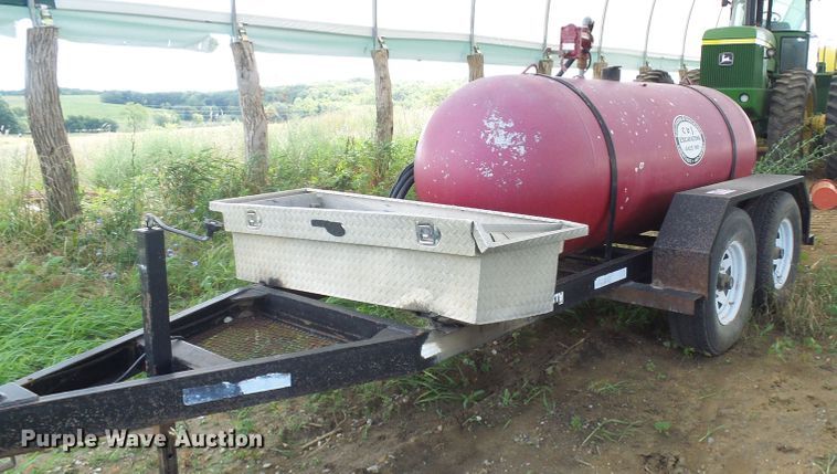 image for item DI0569 Woodworth propane tank trailer