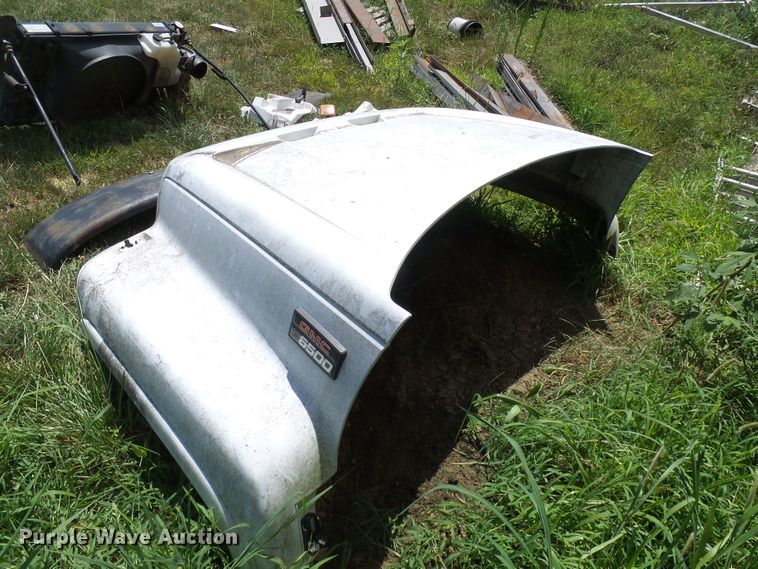 image for item DI0588 GMC 6500 parts