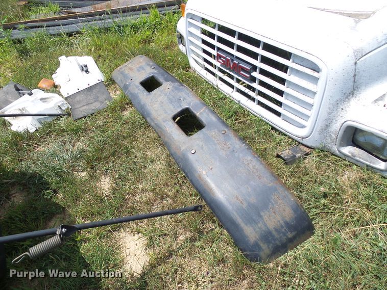 image for item DI0588 GMC 6500 parts