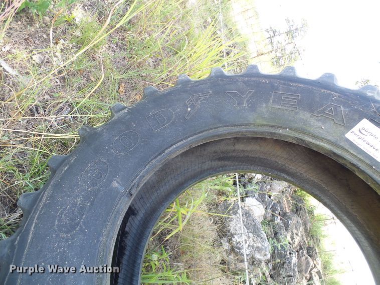 image for item DI0592 (2) 20.8R38 tires